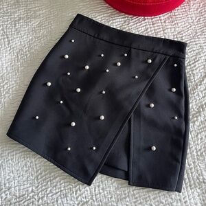Zara Pearl black skirt